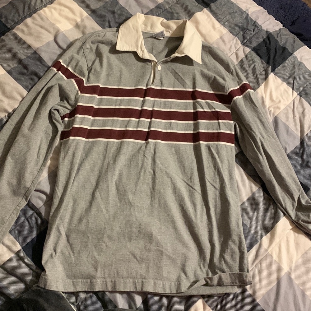 Old navy polo. Size large.